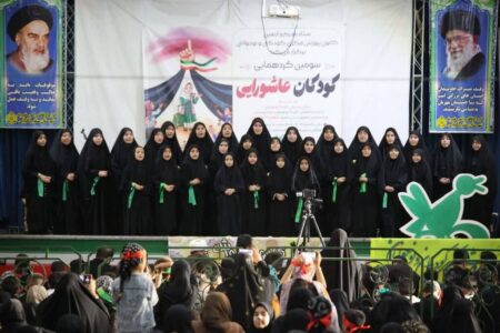 سومین آیین گردهمایی کودکان عاشورایی در شهرستان سنقر