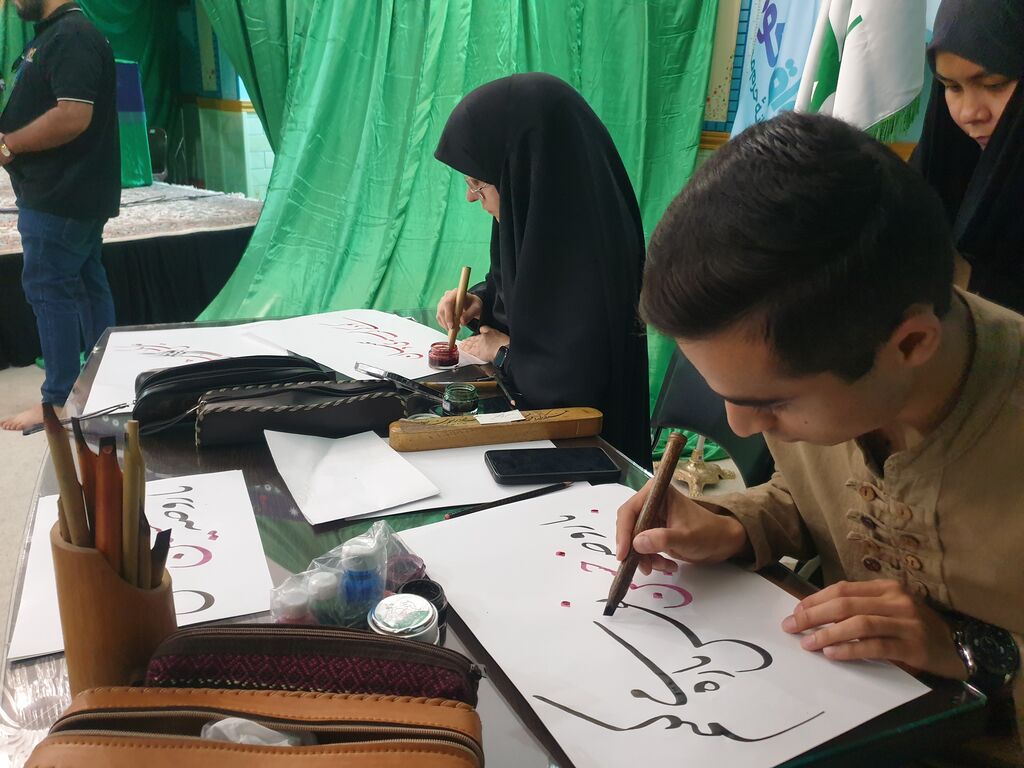 عزاداری کودکان عاشورایی در رواق کودک حرم مطهر