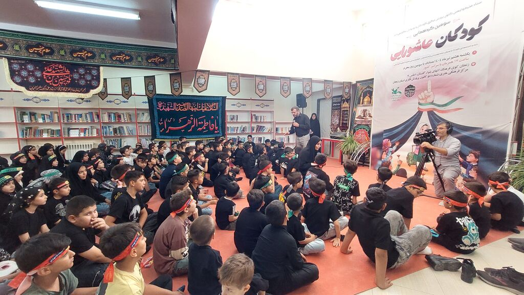 1313007-1 پیمان نسلی تازه با کربلا/ روایت همنوایی کودکان ایرانی با فرهنگ عاشورا