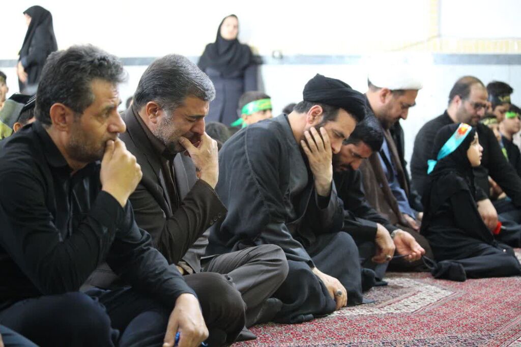 1313684-1 گردهمایی کودکان عاشورایی با حضور نماینده مجلس شورای اسلامی در سنقر