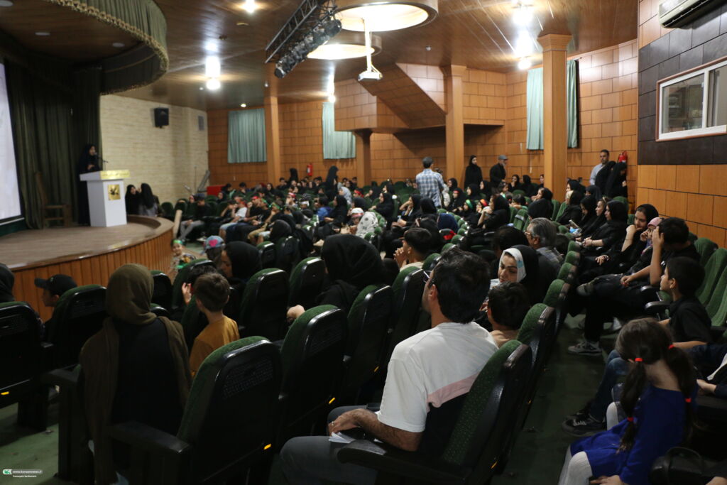 1313963-1 سومین گردهمایی «کودکان عاشورایی» با طعم هنر و حماسه