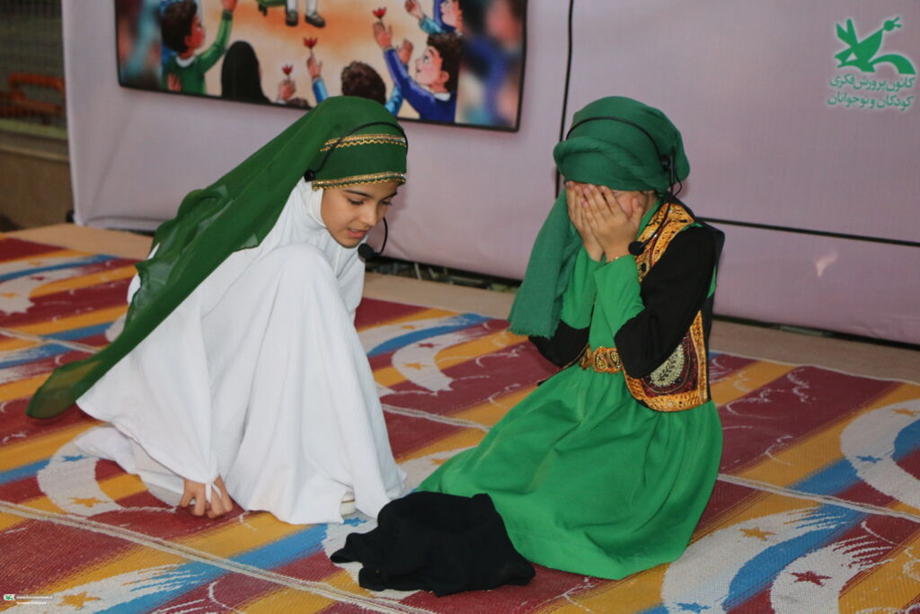 1313967-1 سومین گردهمایی «کودکان عاشورایی» با طعم هنر و حماسه