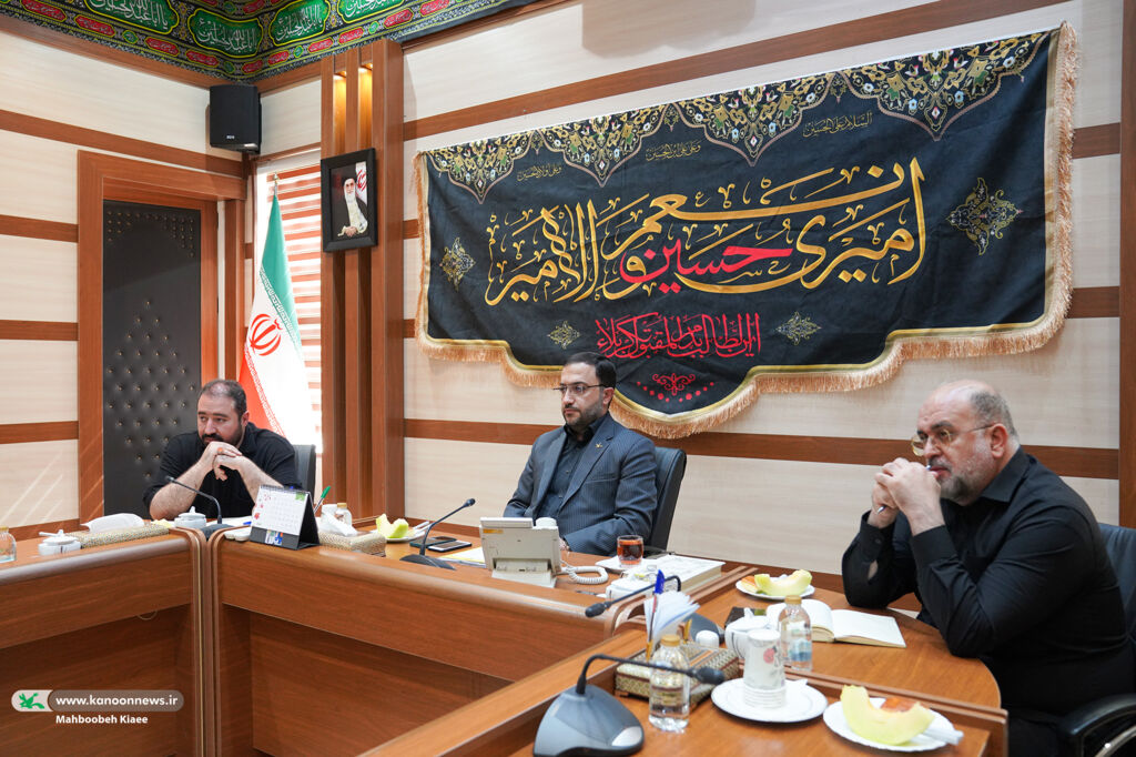 1313995-4 نخستین نشست کارگروه بینالملل قرارگاه کودک و نوجوان برگزار شد