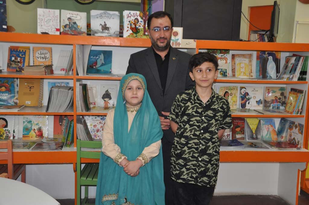 1314047-1 بازدید مدیرعامل کانون از فعالبتهای تابستانی قدیمیترین مرکز کرج