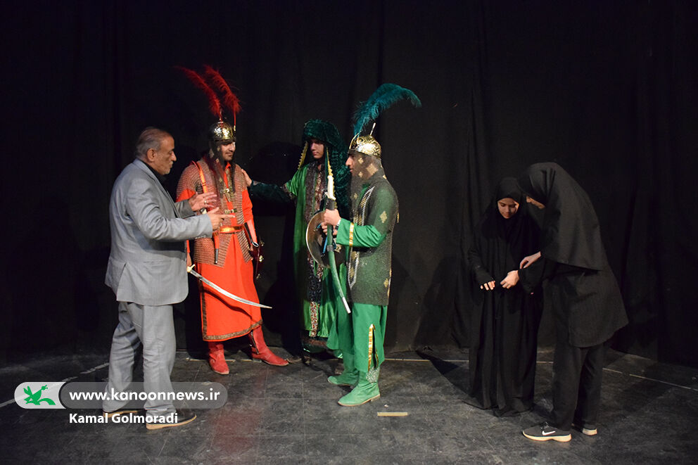 اجرای گروه تعزیه‌خوانی کودک و نوجوان کانون لرستان در ایام محرم