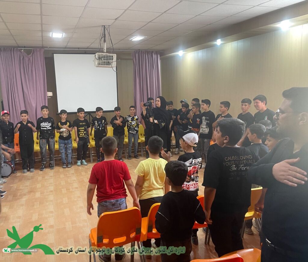 1314153-1 نمایش شور حسینی در دل نسل آینده با حضور پرشور خانوادهها، مسئولان و کودکان عاشورایی