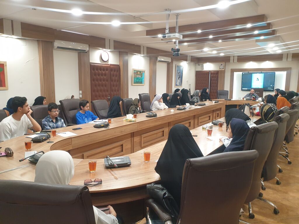 برگزاری صد و شصت و چهارمین نشست انجمن ادبی آفتاب همزمان با آغاز تابستان