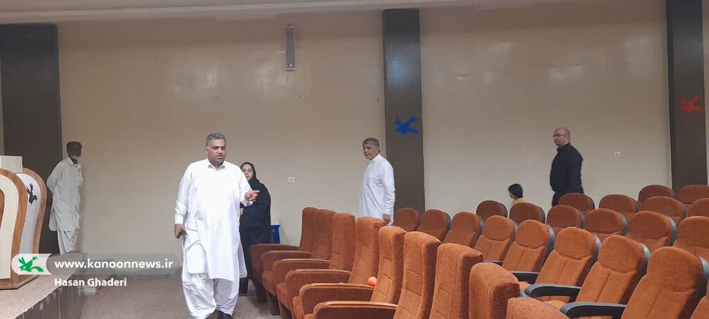 1314427-1 بازدید مدیرکل کانون سیستان و بلوچستان از مراکز جنوب استان با تأکید بر نقش کودکان و نوجوانان در آیندهی توسعه