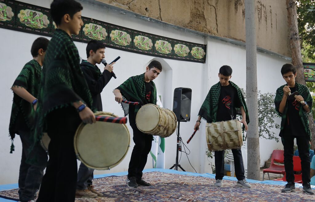 1314628-1 پیمان نسلی تازه با کربلا/ روایت همنوایی کودکان ایرانی با فرهنگ عاشورا