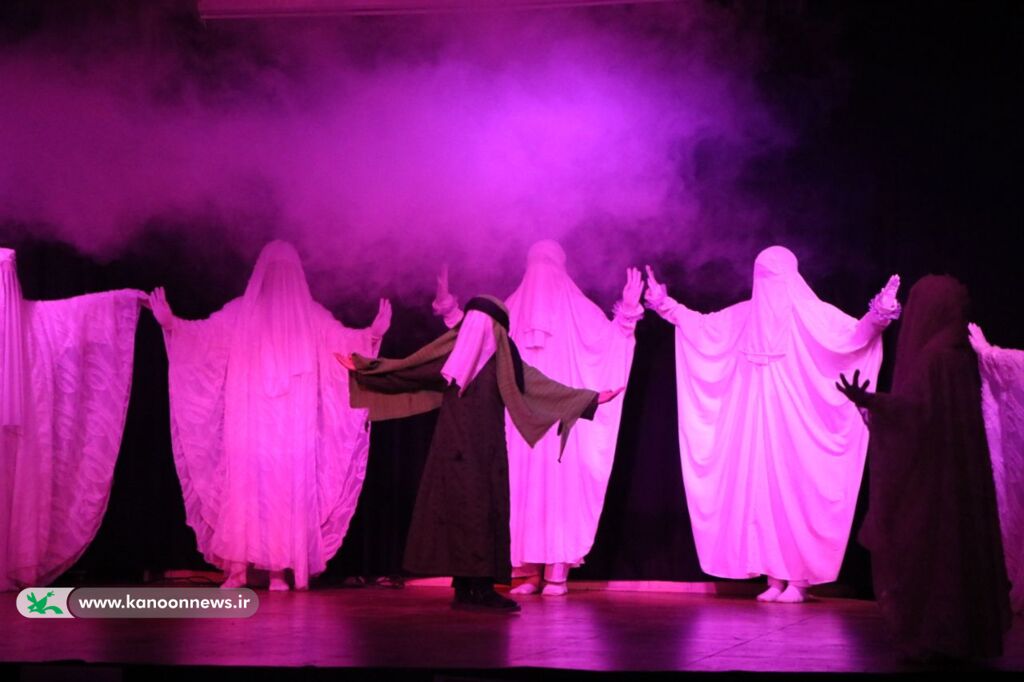 1314644 سوگواره هنری «عاشورا به روایت نسل نو»