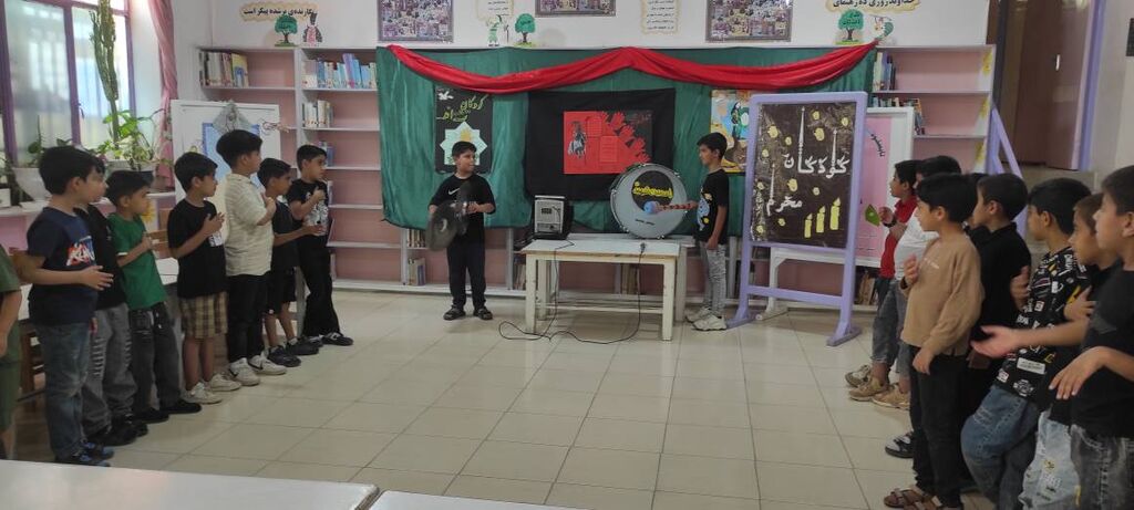 ویژه‌برنامه‌های «گردهمایی کودکان عاشورایی» همراه با دست‌سازه‌های حسینی