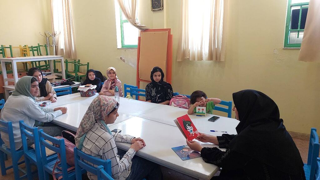 ویژه‌برنامه‌های «گردهمایی کودکان عاشورایی» همراه با دست‌سازه‌های حسینی