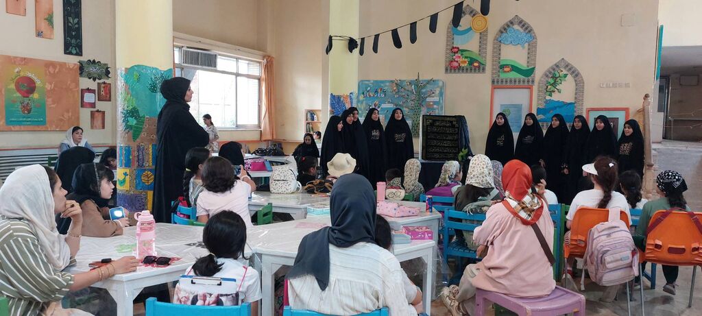 ویژه‌برنامه‌های «گردهمایی کودکان عاشورایی» همراه با دست‌سازه‌های حسینی