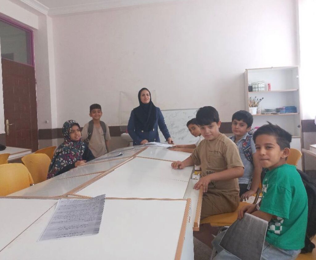 ویژه‌برنامه‌های «گردهمایی کودکان عاشورایی» همراه با دست‌سازه‌های حسینی