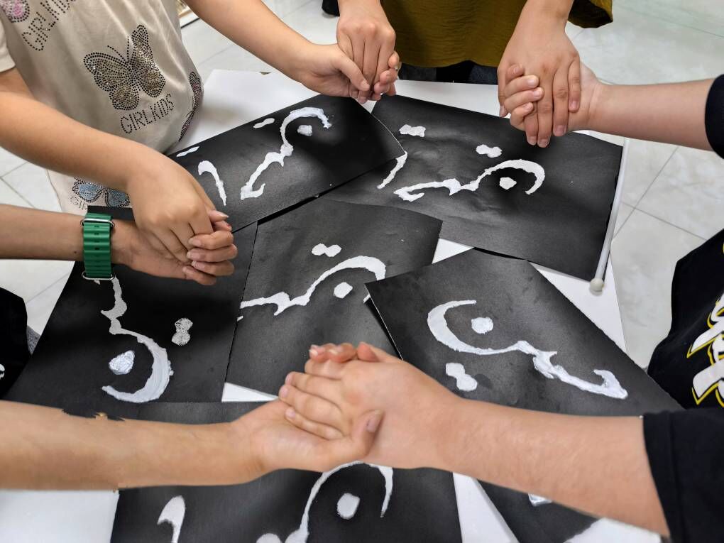 ویژه‌برنامه‌های «گردهمایی کودکان عاشورایی» همراه با دست‌سازه‌های حسینی