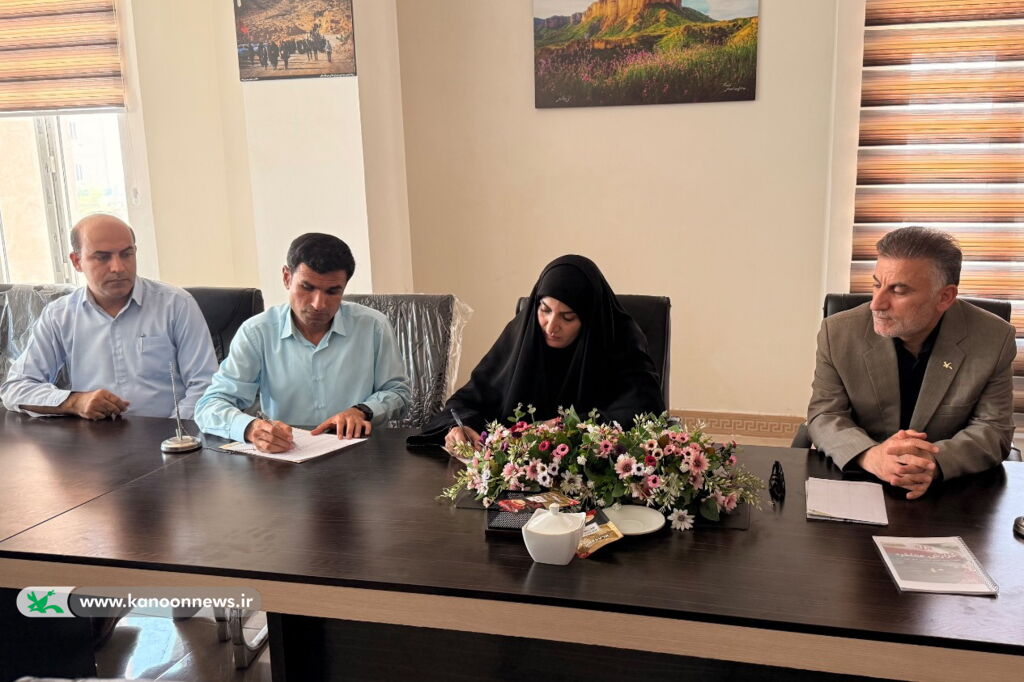 دیدار مدیرکل کانون استان بوشهر با شهردار و شورای اسلامی شهر بهارستان