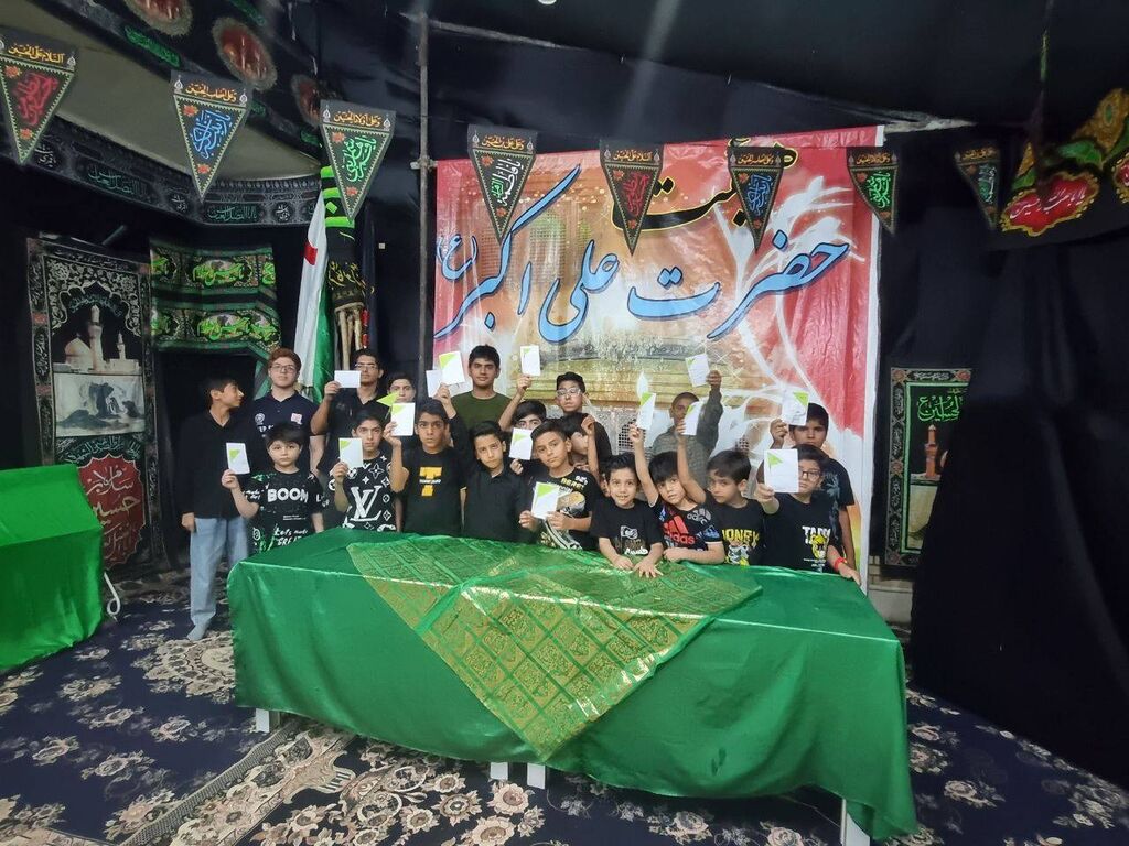 روایت عاشورایی کودکان و نوجوانان هیئت حضرت علی‌اکبر(ع) کانون جهرم‌دو