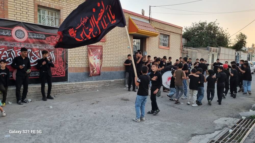 1315850 پیمان نسلی تازه با کربلا/ روایت همنوایی کودکان ایرانی با فرهنگ عاشورا