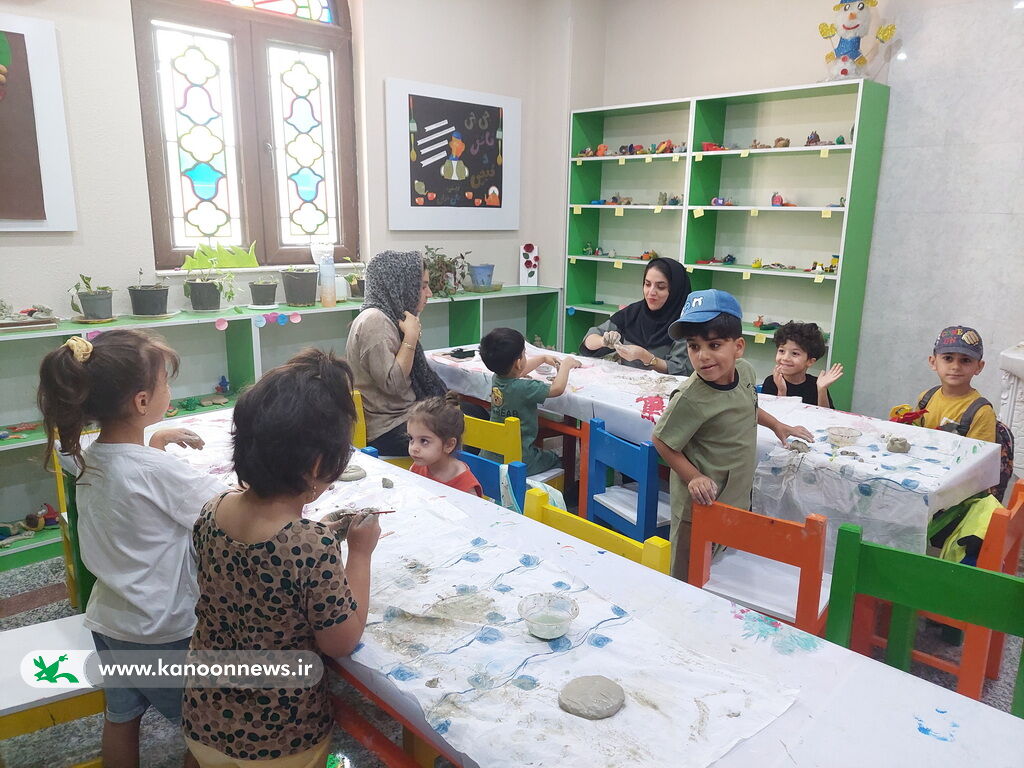 1315972 بازدید مدیرکل کانون پرورش فکری از مرکز فرهنگیهنری عالیشهر