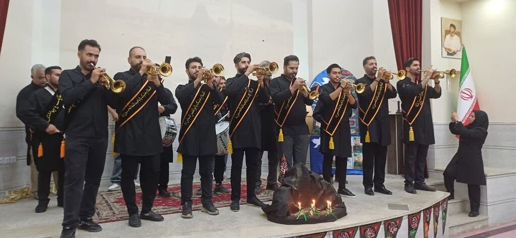 1316520 مکتب عاشورا یک مدرسه تربیتی برای کودکان و نوجوانان است