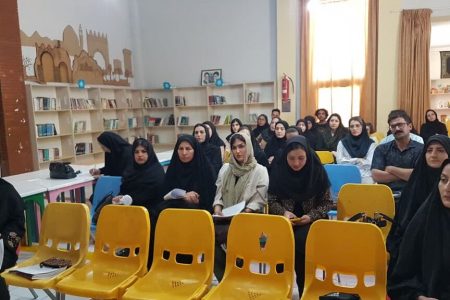 نشست با مربیان کارگاهی مراکز کانون استان کرمانشاه برگزار شد