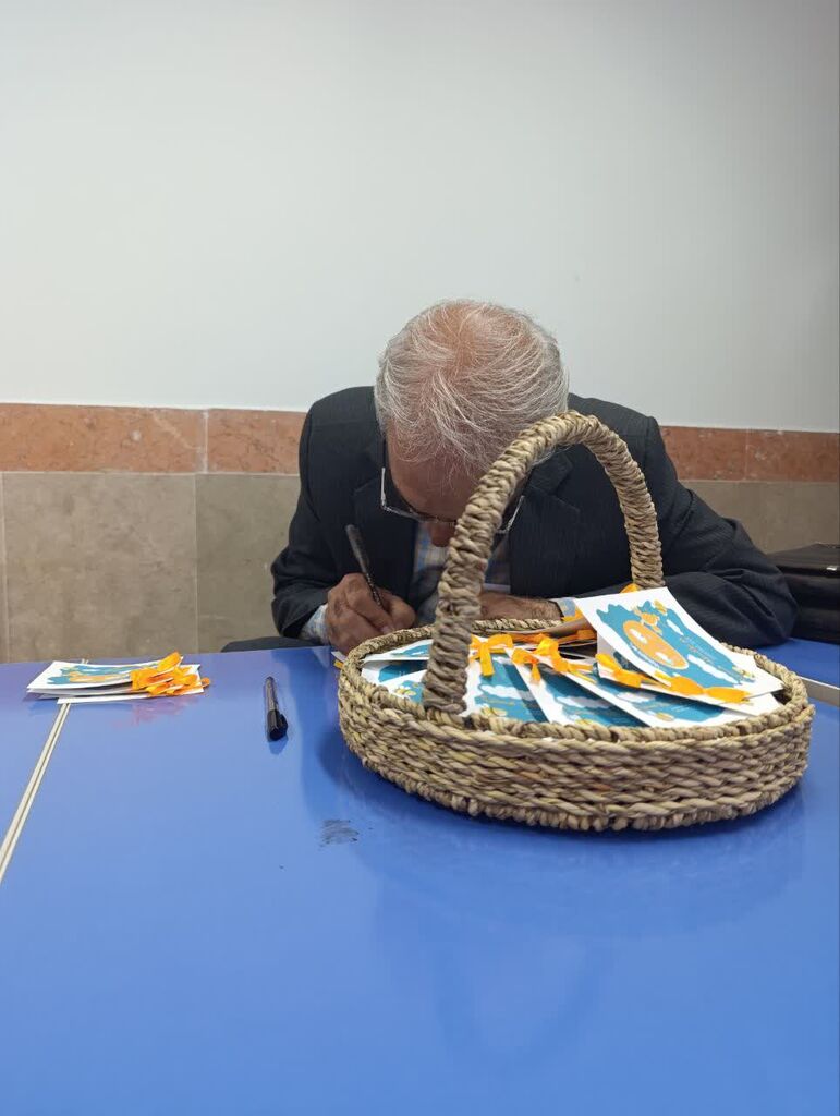 1316668 " تو نوک طلا هستی" به همراه نویسنده مهمان کودکان سرایانی شد