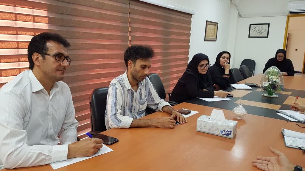 نشست برگزاری بیست‌و هفتمین جشنواره بین‌المللی قصه‌گویی در کانون کرمانشاه