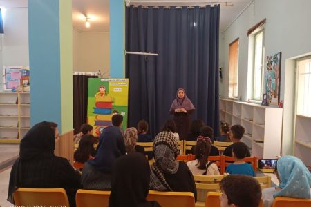 ویژه برنامه ی «قلم کودکانه» در مرکز هشتگرد