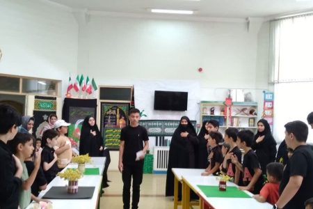 سوگواره‌ای با حضور اعضا و خانواده‌ها در مرکز فرهنگی هنری خوی