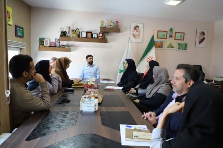 دورهمی ادبی کارکنان کانون استان قزوین