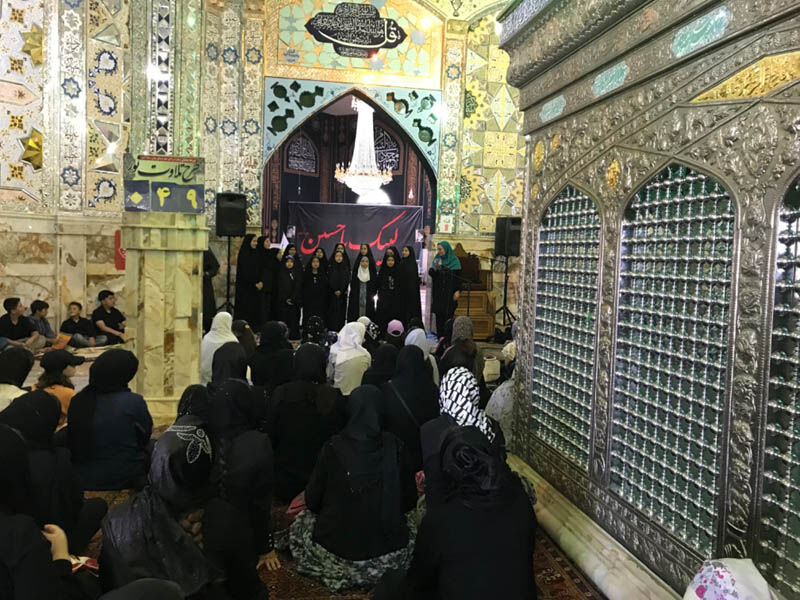 1317760 مراسم فرهنگی و معنوی هفتمین روز شهادت امام حسین (ع) در بارگاه امامزاده سید صدرالدین اردبیل برگزار شد