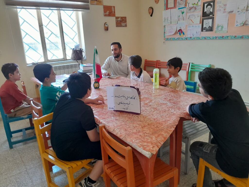 1317769 بزرگداشت روزادبیات کودک ونوجوان در کانون استان ایلام