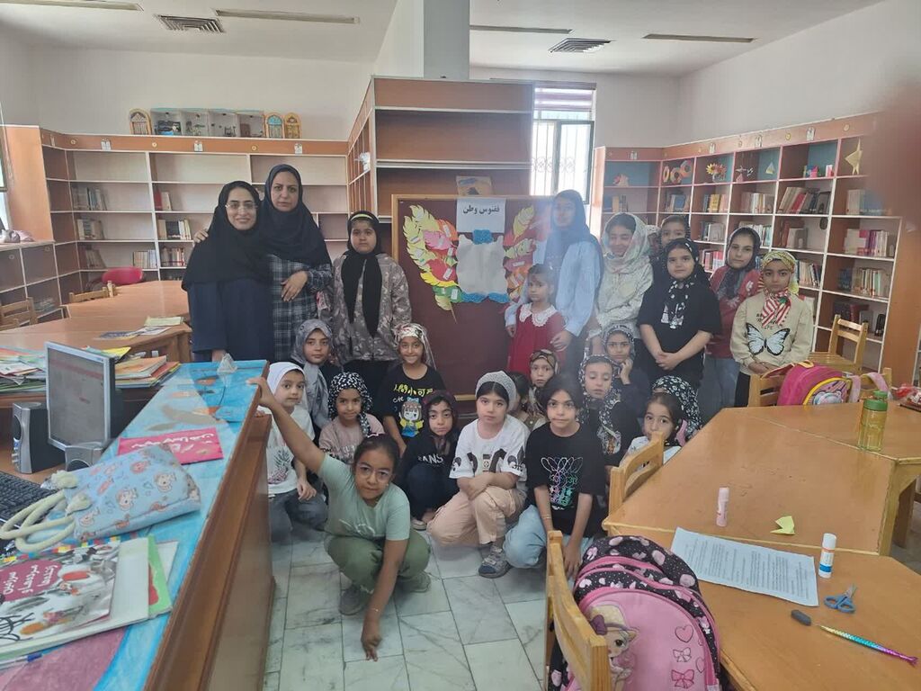 1317891 پرواز ققنوس وطن از دل کودکان و نوجوانان مرکز فرهنگیهنری شماره ۲ دامغان