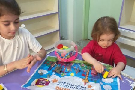 کلاس‌های خلاقانه شعر و قصه با خمیر برای کودکان پیش‌دبستانی