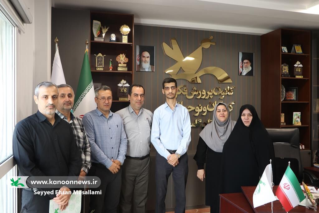 1318217 دومین جلسه شورای راهبری کانون گلستان تشکیل شد