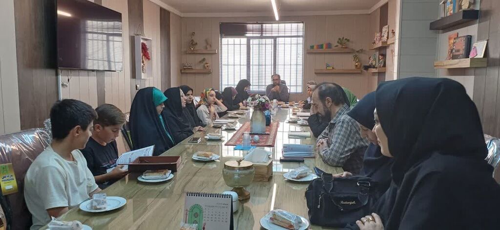 دیدار کانون‌یاران با سرپرست کانون همدان