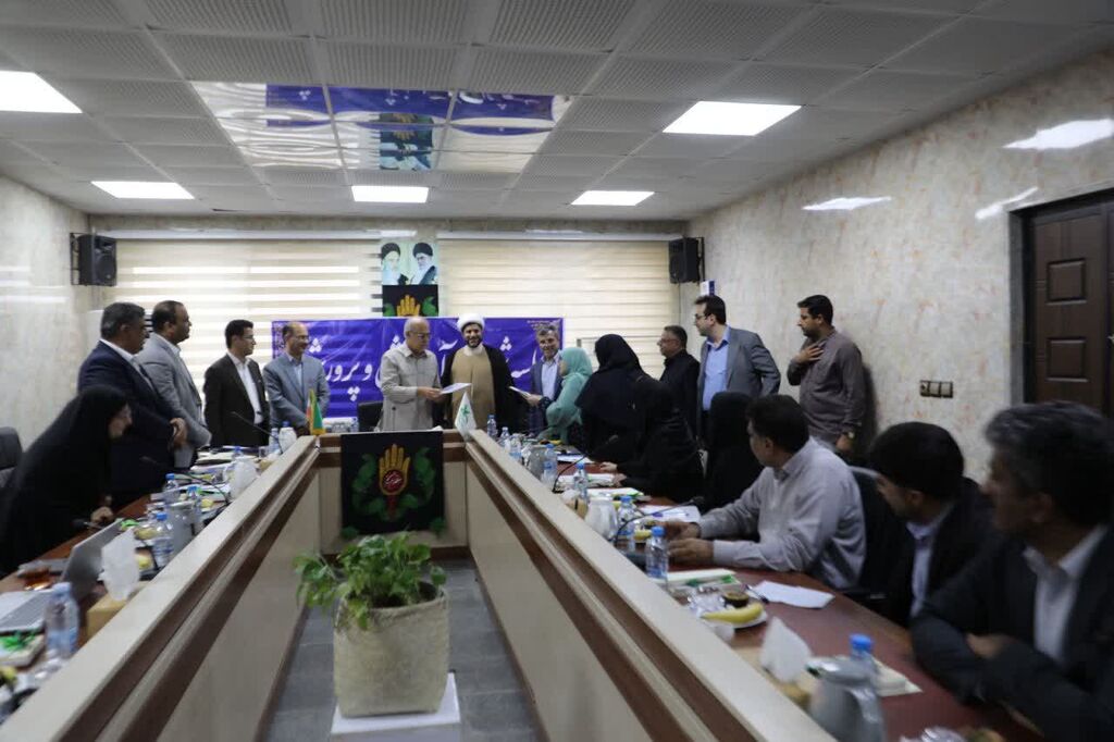 من استاندارم! معین و حامی کانون پرورش فکری در هرمزگان