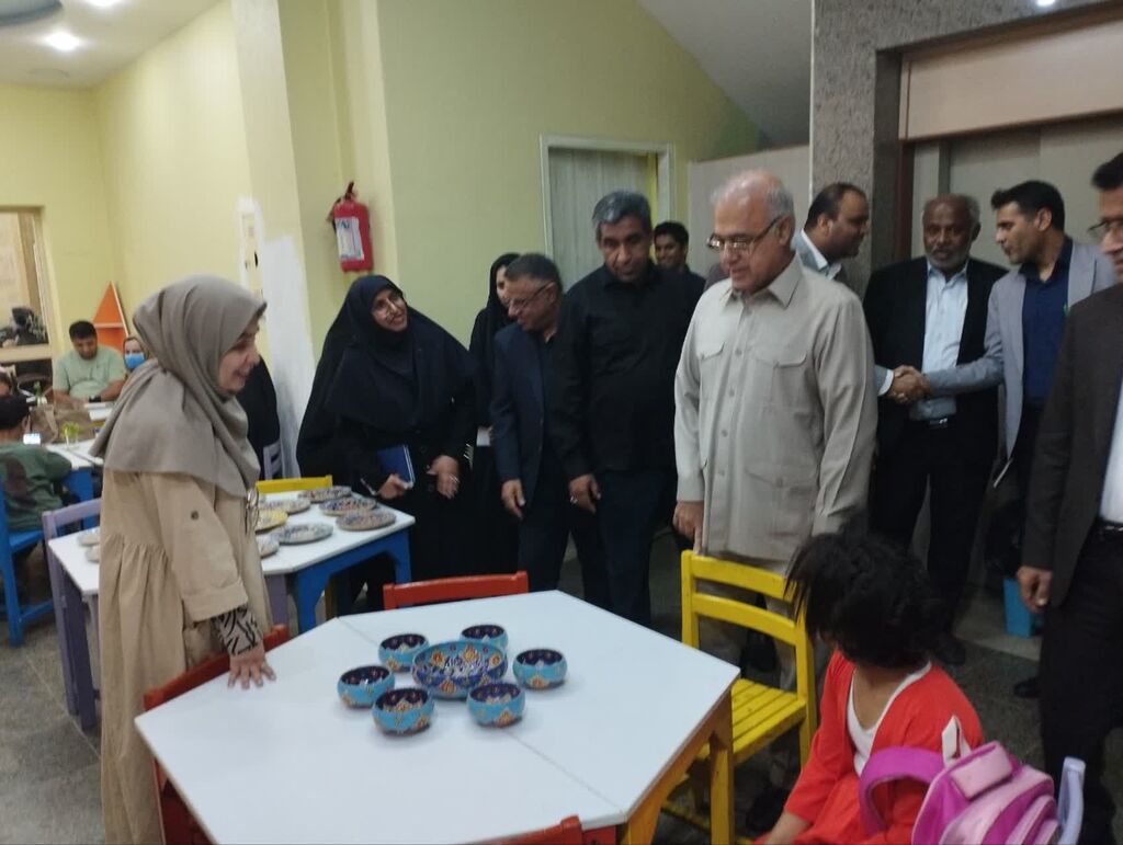 1318574 استاندار هرمزگان معین کانون هرمزگان شد/ کانون باید از محدودیت خارج شود