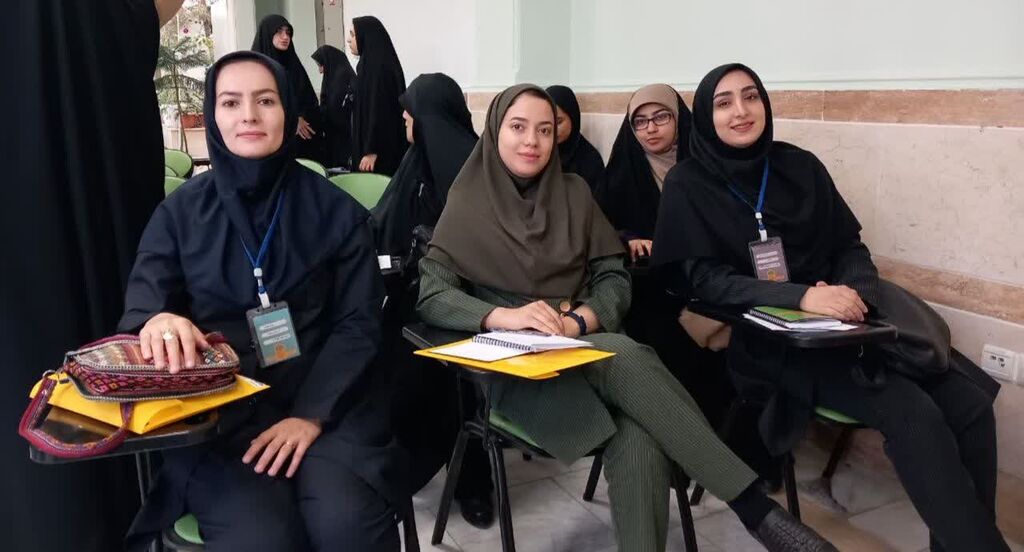 1318790 حضور مربی استان کرمانشاه در اولین دوره تربیت مربی کشور