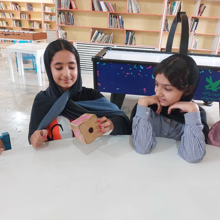 1319000 مرکز شماره پنج شیراز میزبان برنامهای هدفمند برای ترویج فرهنگ نماز