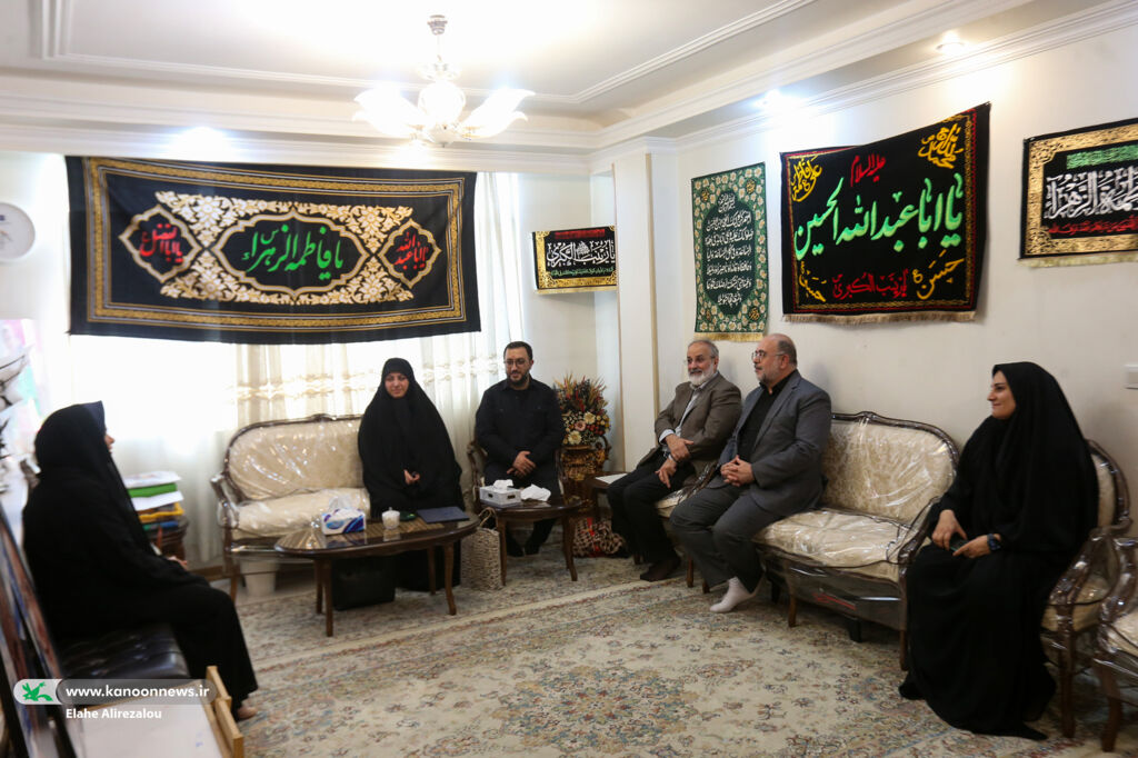 حضور مدیرعامل کانون در منزل شهید سه ساله‌ی‌ حملات رژیم صهیونیستی‌