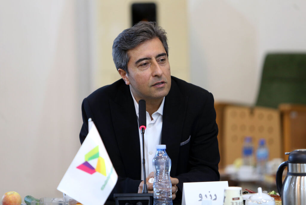 نشست تخصصی هم‌اندیشی فعالان صنعت اسباب‌بازی با مدیرعامل کانون برگزار شد