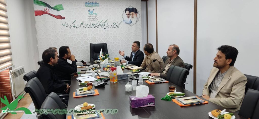 1319233 همافزایی نهادهای فرهنگی در مسیر تقویت هویت ایرانی اسلامی