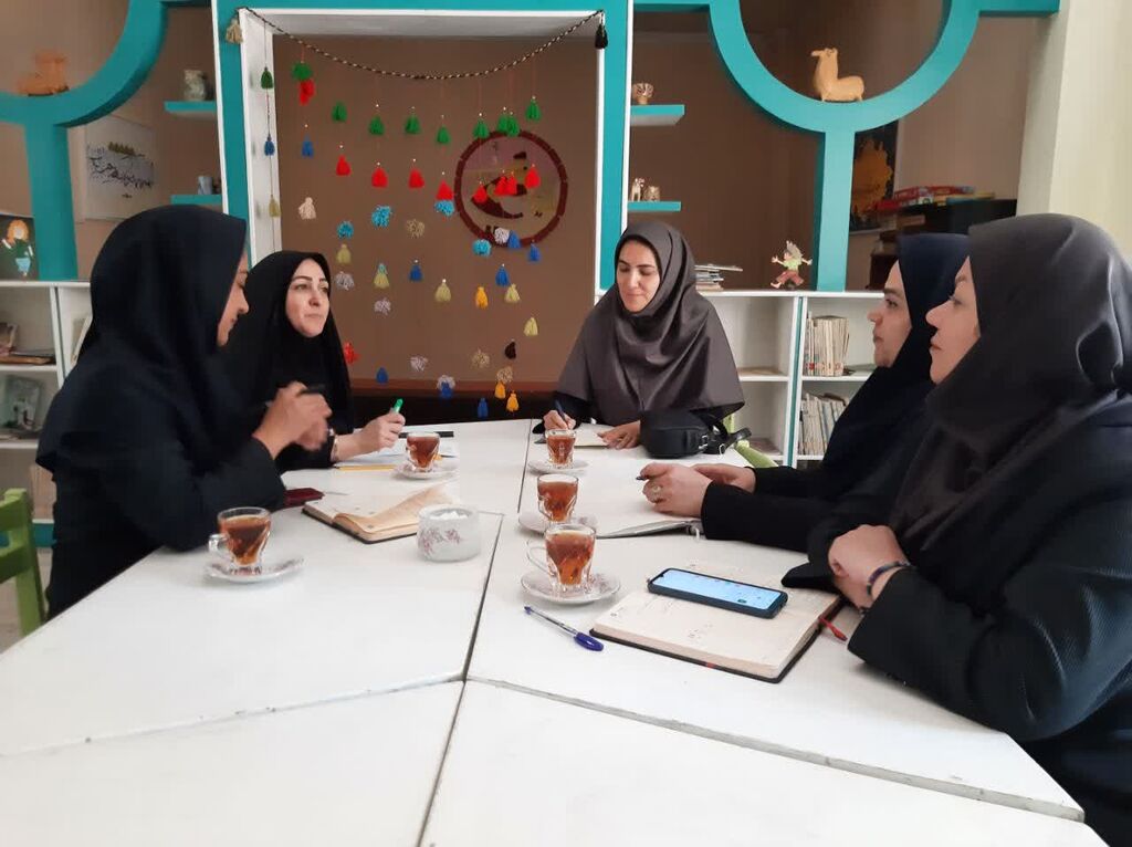 1319241 بررسی کیفیت و کمیت فعالیتهای فرهنگی در البرز