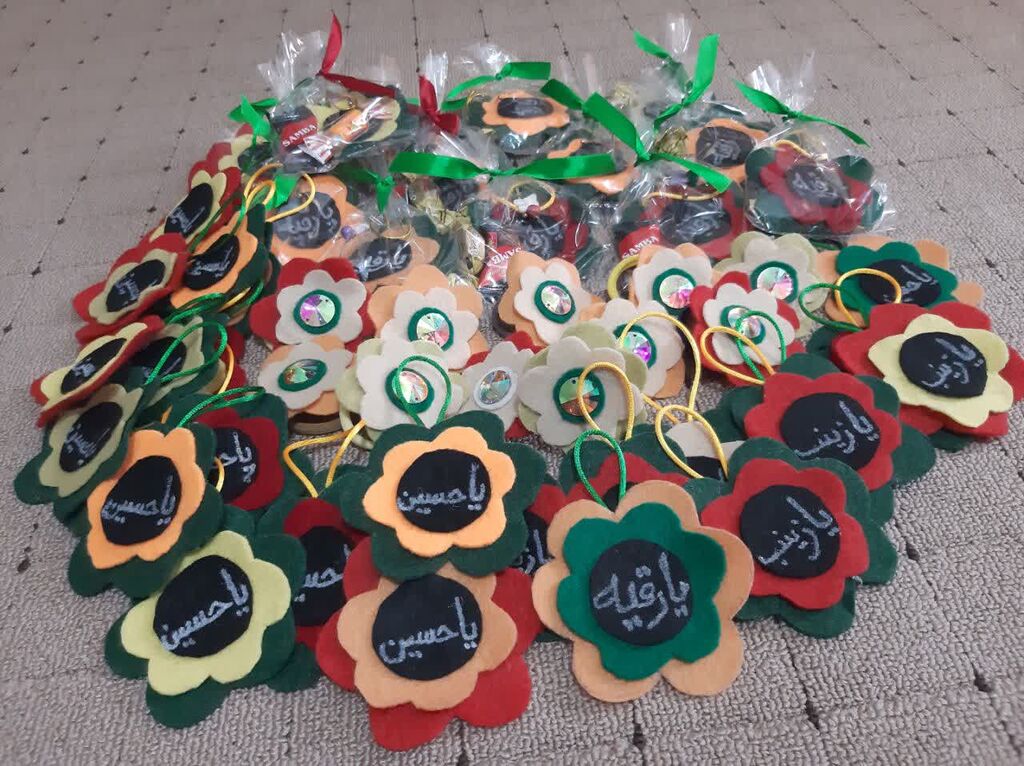 1319602 کانون با بهره گیری از ابزارهای فرهنگی، هنری و ادبی مفاهیم ارزشمند نهضت عاشورا را به زبان کودکان آموزش می دهد