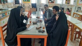 1319655 دیدار مربی مسئول کانون شهر زاویه با شهردار و اعضای شورای شهر زاویه