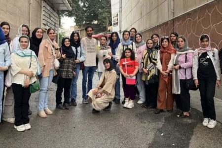 نوجوانان و والدین مجتمع آفرینش کانون کرمانشاه به تماشای فیلم “زیبا صدایم کن” نشستند