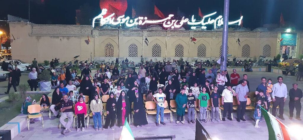 1319759 نخستین اجرای تریلی سیار کانون پرورش فکری فارس با نمایش «قصههای واقعی»