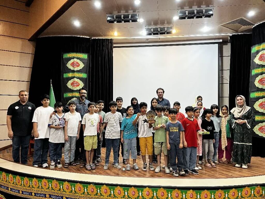 نخستین دوره مسابقات دومینو جام دانشمندان هسته‌ای کانون پرورش فکری کودکان و نوجوانان استان هرمزگان  قهرمانان خود را شناخت 