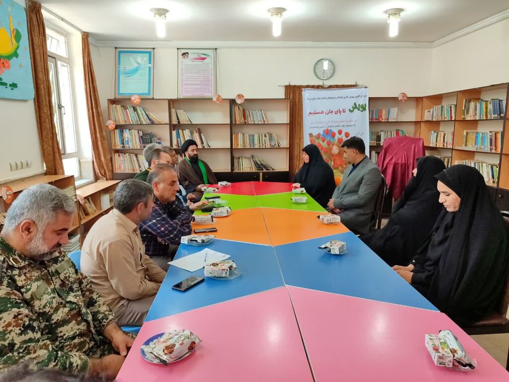 1319930 تابلوی جدید مرکزفرهنگی هنری شهید علی جرایه درآبدانان رونمایی شد